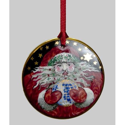 2000 Bing & Grondahl Santa Claus around the world ornament