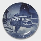 Arrival of Christmas guests 1937, Bing & Grondahl Christmas plate