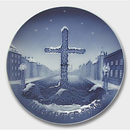 Commemoration Cross, World War II 1946, Bing & Grondahl Christmas plate