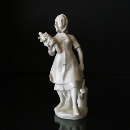Hvid figur af kvinde med blomsterbuket og vandkande, GDR nr. 10794