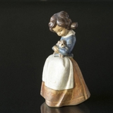 Lladro figurine Tenderness, Girl with Bunny Rabbit, 20 cm