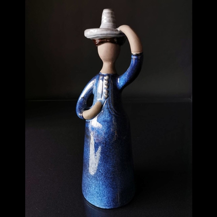 Kvinde med hat, Jie svensk keramik, Elsi Bourelius