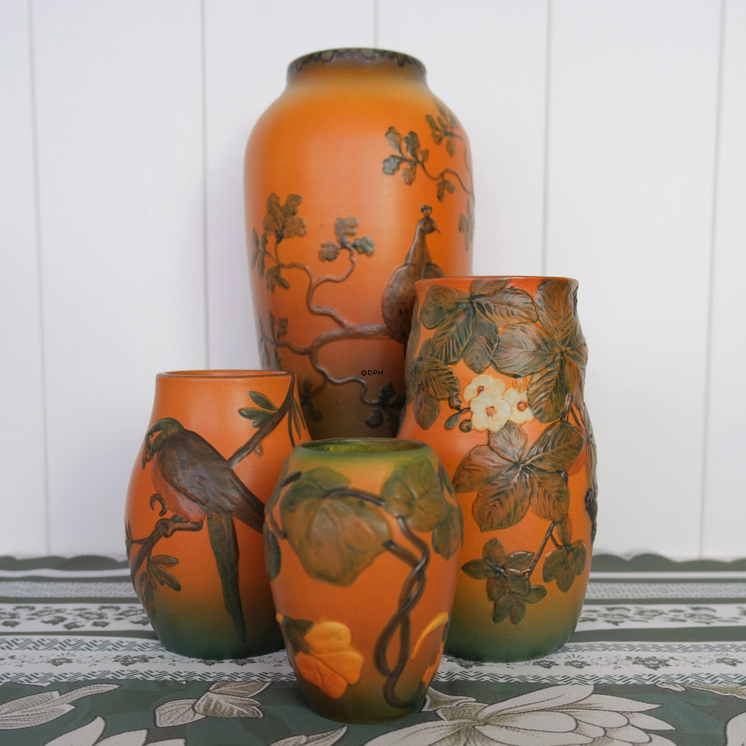 Vase mit Vogel, Nr. 449