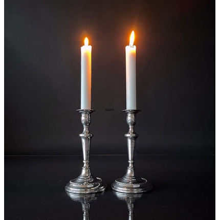 Silberne Kerzenhalter, 19cm. 2 Stück