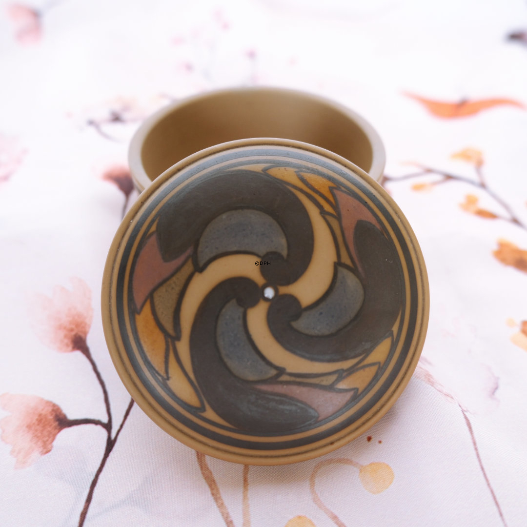 L. Hjorth Krug mit Deckel Nr. 11