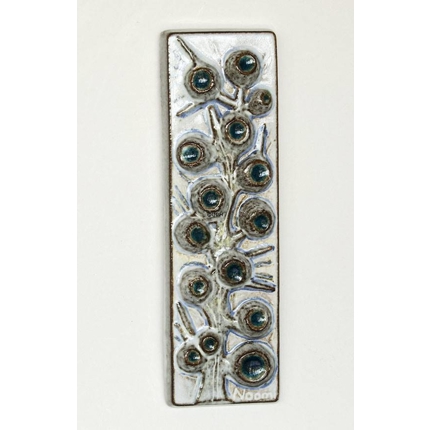 Relief with Flowers on branch, Noomi, Soholm Stoneware no. 3557