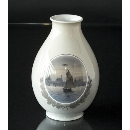 Vase mit Segelschiffen, Royal Copenhagen Nr. 2308 UNICA Signiert Private ON oder NO