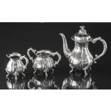 Vintage Coffeepot, creamer and sugar bowl in silver plating