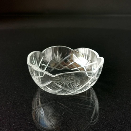 Glas Schale mit Gravuren, Klein