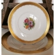 Royal Copenhagen Tellerset, Variation von Goldkorb mit Blumen - 6 Kuchenteller und 1 Servierplatte