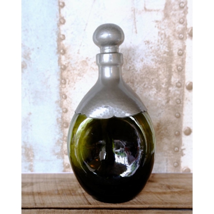 Dreieckige Karaffe aus grünem Glas mit Zinnbeschichtung