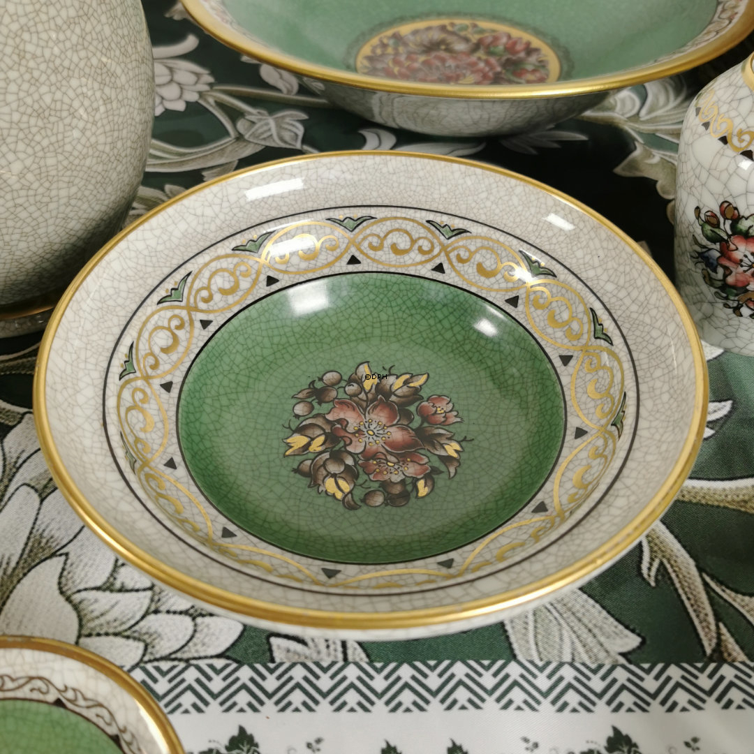 Dahl Jensen Schale, Craquelé, mit grünem Boden und Blumendekor, 18 cm, Nr. 127-498