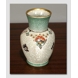 Craquele Vase mit grünem Rand und Blume