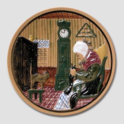 Ceramics plate with Knitting Woman, Johgus