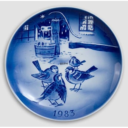 The Story of the Year - 1983 Desiree Hans Christian Andersen Christmas plate, cake plate