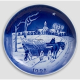 The Gardener and the Squire - 1998 Desiree Hans Christian Andersen Christmas plate, cake plate