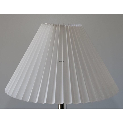 Pleated lamp shade of white flax fabric 33cm tall
