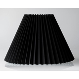 Pleated lamp shade of black chintz fabric, sidelength 40cm