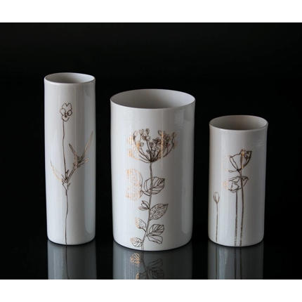 3 vaser i porcelæn med hvidt/guld motivt