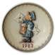 Hummel Annual Plate with the little Mailman
