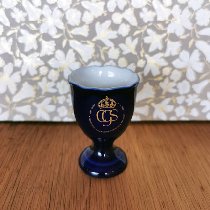 Prinzessin Madeleine Hackefors Kobaltblauer Königseierbecher