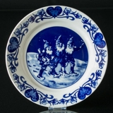 1976 Jenny Nystrom Christmas plate, pixies