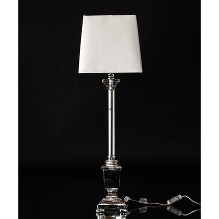 Bordlampe i sølv med lys skærm