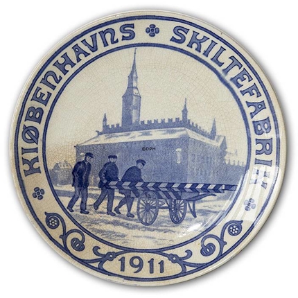 Københavns skiltefabrik mindeplatte 1911 (Københavns rådhus)