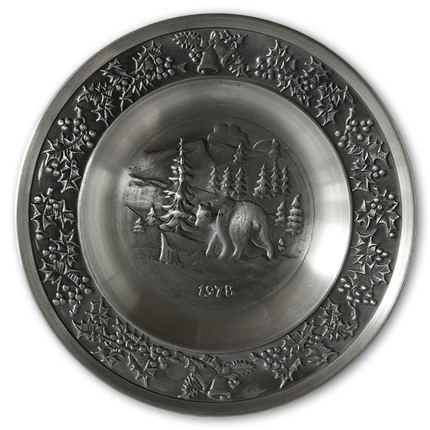 1978 Måstad Pewter Christmas plate, Bear in the woods