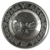 1979 Måstad Pewter Christmas plate, Seagulls and Fishing Boat