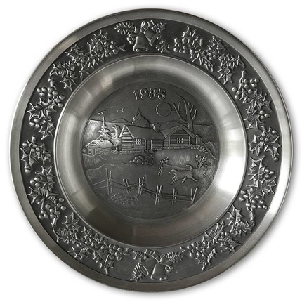 1985 Måstad Pewter Christmas plate, Cabin in the Mountains