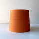 Lampeskærm, rund cylinderformet, retro, 18 cm i højden, orange hørstof