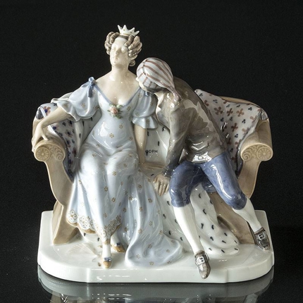 The Princess and Blockhead Hans, Royal Copenhagen figurine no. 1473 (1894-1922) (Small repair by the princess' hand)