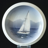 Bowl with Sailing Ship, Royal Copenhagen No. 1484-2559
