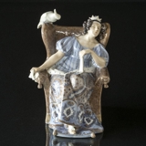 The Queen, Royal Copenhagen figurine (1913) Professionel Repaired
