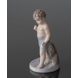Junge badet, das Wasser ist so kalt, Royal Copenhagen Figur Nr. 1786