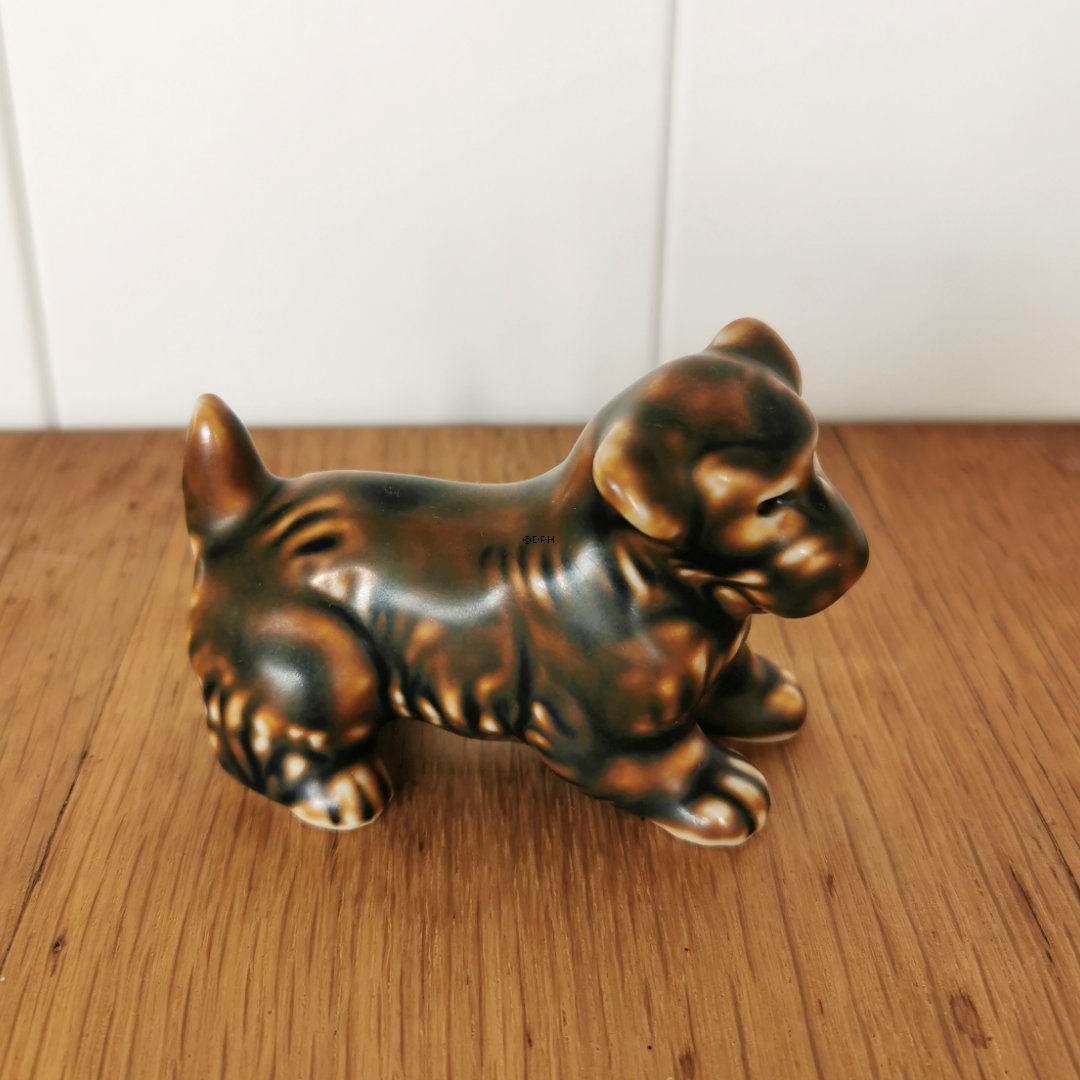 Steingut-Hundefigur, stehender Terrier, Royal Copenhagen Nr. 22773