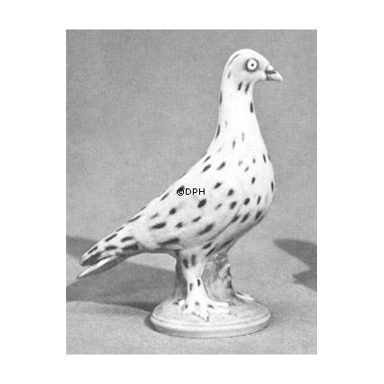 Pigeon, Royal Copenhagen bird figurine no. 2928