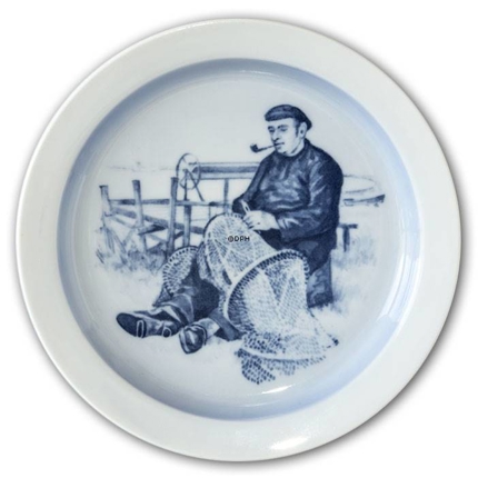 Bowl / plate with fisherman (repairing fishing nets), Royal Copenhagen no. 299001-5228