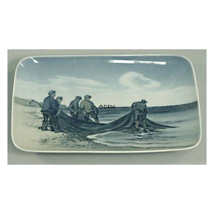 Bowl with fishermen, Royal Copenhagen No. 3726