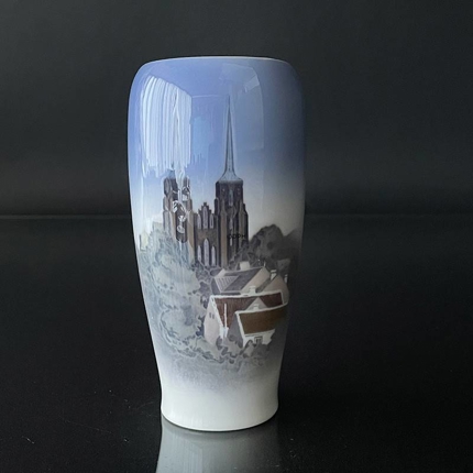 Vase with Roskilde cathedral, Royal Copenhagen no. 4557
