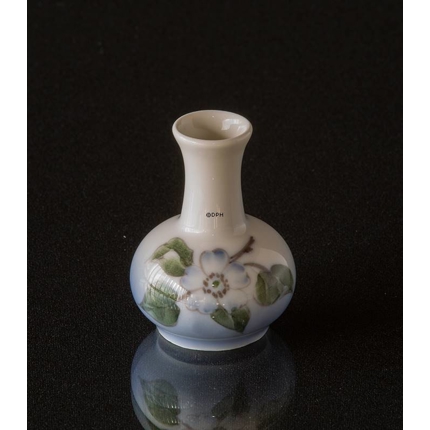Lille vase med blomst, Royal Copenhagen nr. 863-1258