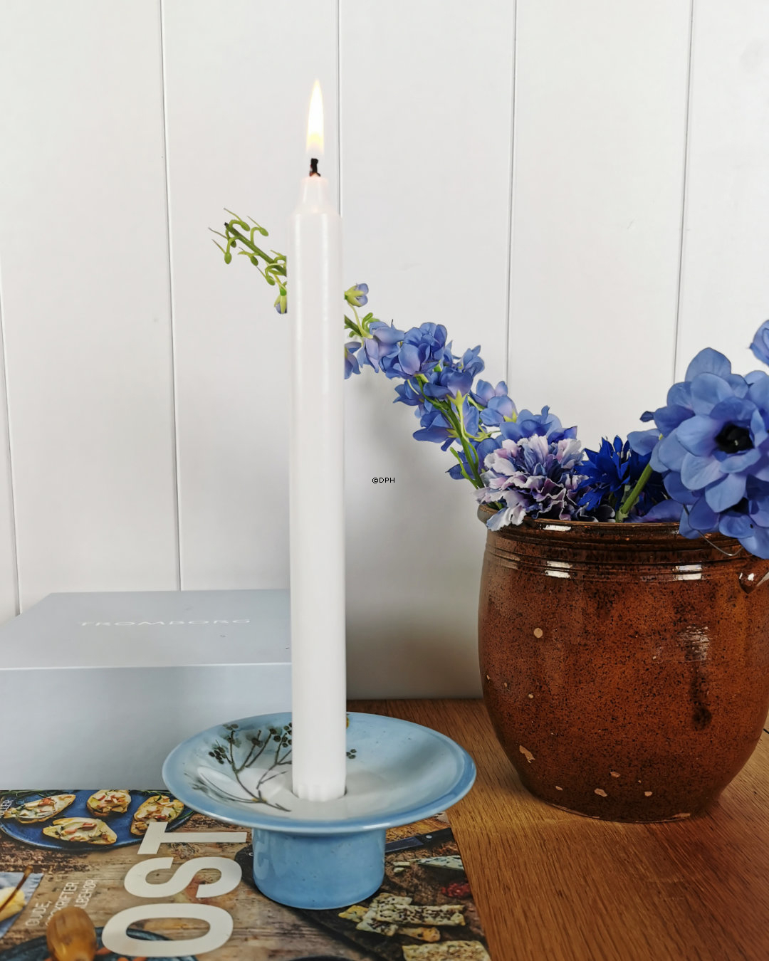 Kerzenhalter mit Blumen und Zweigen, Royal Copenhagen Nr. 967-3901