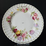 Royal Albert Monthly Plate with Flowers April Sweet Pea