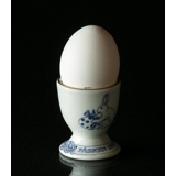 1977 Ravn Easter Egg cup blue/white, hare with Easter egg