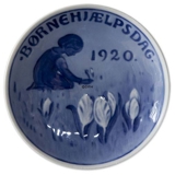 1920 Royal Copenhagen, Child Welfare Day plate
