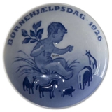 1926 Royal Copenhagen, Child Welfare Day plate