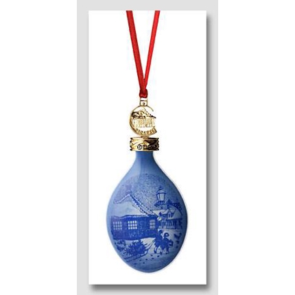 2005 Royal Copenhagen Ornament, Christmas Drop