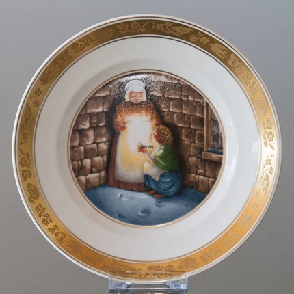 Hans Christian Andersen Fairytale plate, The Little Match Girl, Royal Copenhagen