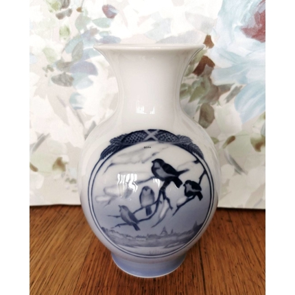 1929 Royal Copenhagen Julevase